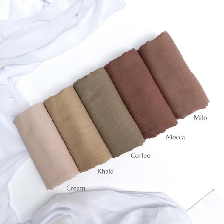 

Premium_producth BELLA SQUARE TEPI JAHIT tanpa label R36R09