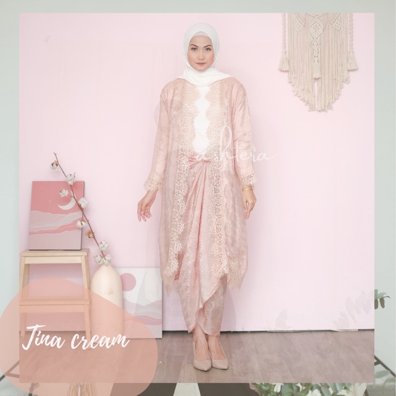 Pre Order Tina Set Lace Kebaya