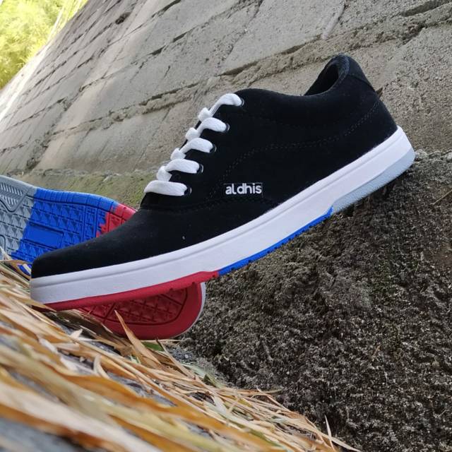 Sepatu Pria Sneakers Original Kets Casual Cowok Aldhis SW01 Hitam Black Buat Gaya dan Sekolah