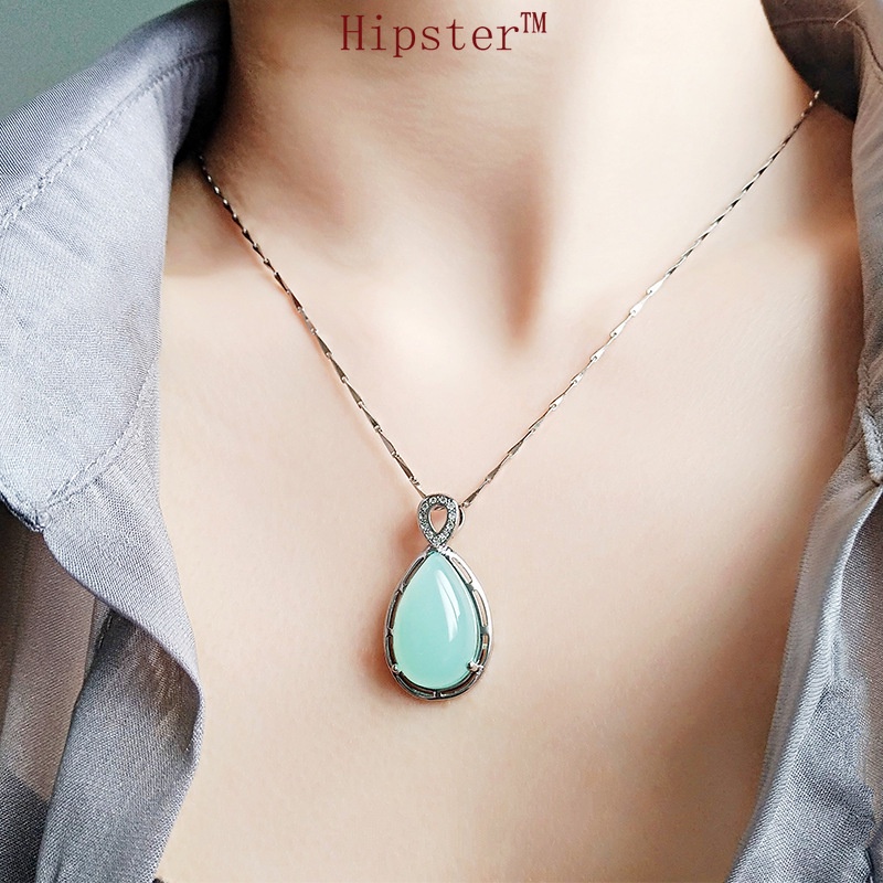 Hot Sale Classic Fashion Emerald Gemstone Pendant Retro Personality Diamond-Studded Necklace