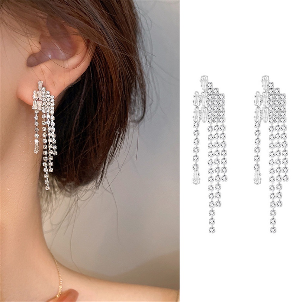 【COD Tangding】Anting Tusuk Gantung Silver Wanita Desain Rumbai Hias Berlian Imitasi Gaya Korea