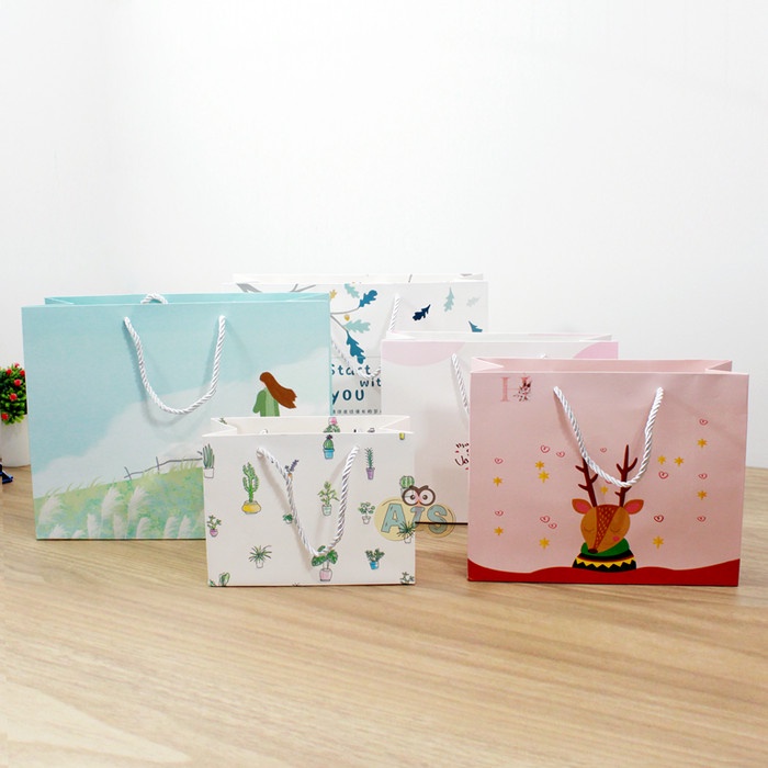 

Paper Bag / Souvenir Bag / Kantong Belanja Yuemei