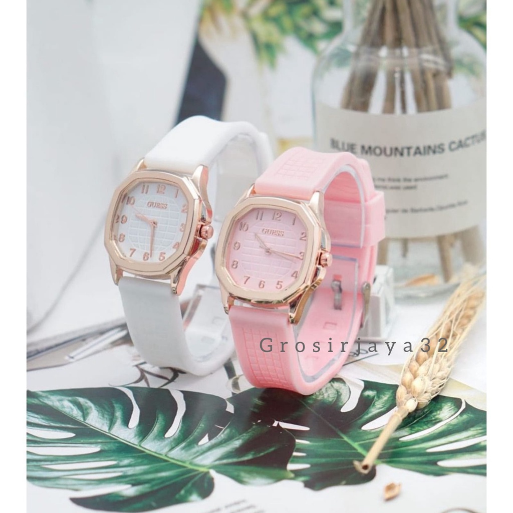(GROSIRJAYA32) Jam Tangan Quartz TIARA Strap Rubber PU Analog Casual Gaya Retro Wanita Persegi Watch Korean Fashion Body Polos