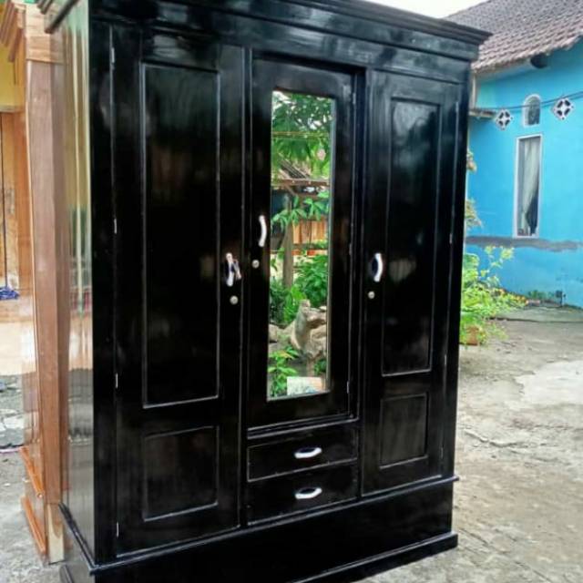 Lemari kayu jati 3 pintu