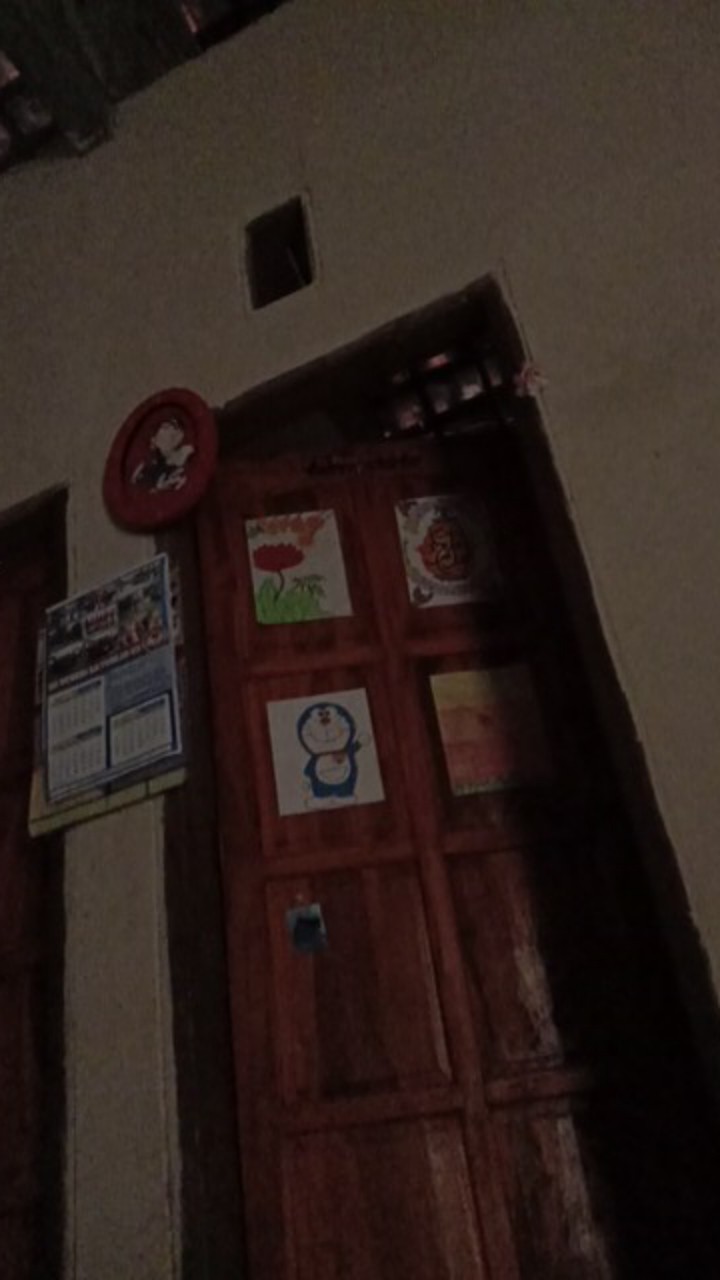 Mama Lemon Sabun Cairan Pencuci Piring Gelas Dan Wadah Plastik 780 Ml