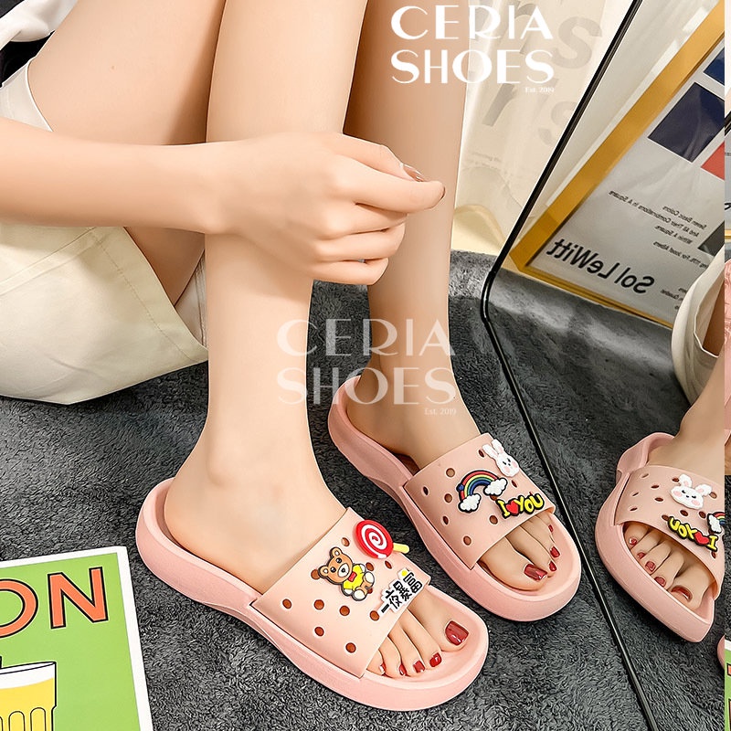 PVC Sandal Slop Wanita Jibbitz Accesoris Bahan Karet Elastis Sol Empuk Non-Slip Rubber Tebal 2207