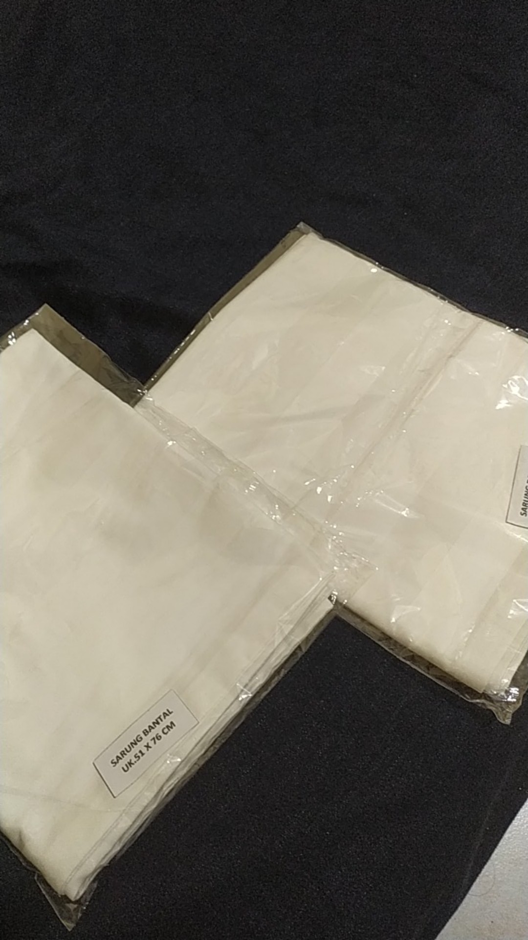 Sarung Bantal Katun - Dobby Salur - Clarissa