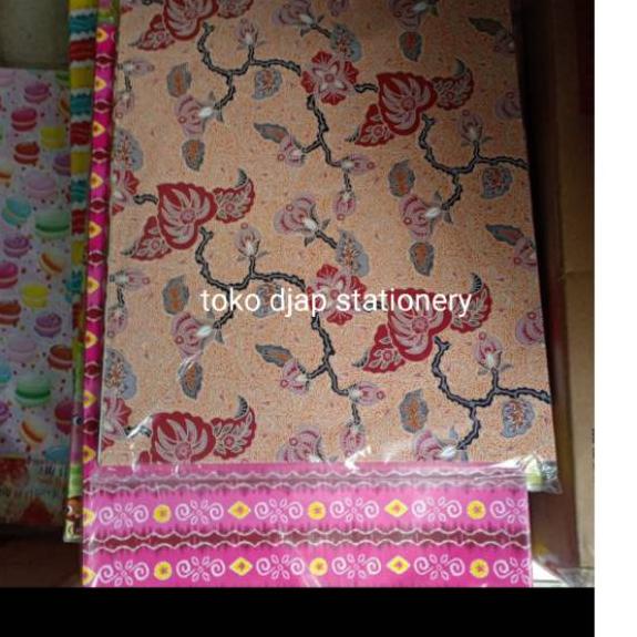 

Miliki Kertas Kado KIKI BATIK isi 50 Lembar ..