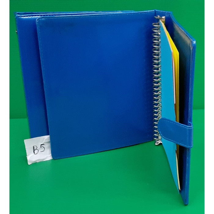 

BINDER NOTE UKURAN B5 KANCING BAHAN KULIT SINTETIS | MAP BINDER FILE