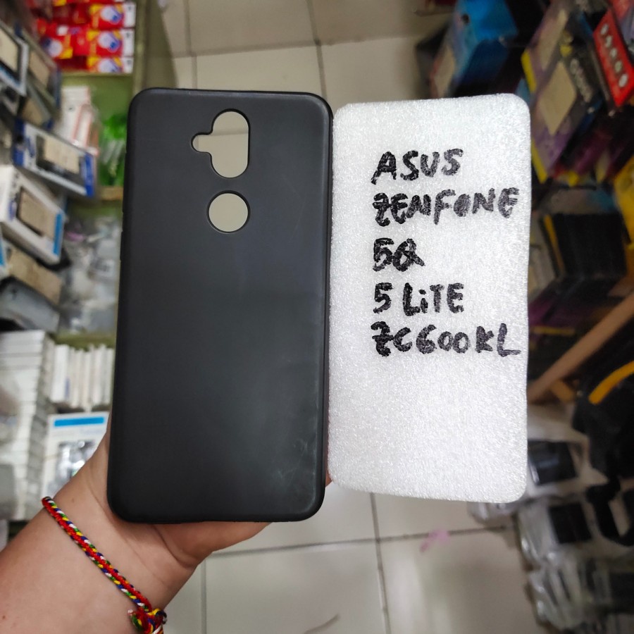 ASUS ZENFONE MAX M2 / ZB633KL , ASUS ZENFONE 3 MAX 5.5IN / ZC553KL / X00DDB , ASUS ZENFONE 4 SELFIE LITE / ZB520KL , ASUS ZENFONE 5Q / 5 LITE / ZC600KL / A502CG , ASUS ZENFONE 4 MAX 5.2IN / ZC520KL karet softcase silikon karet hitam mantap