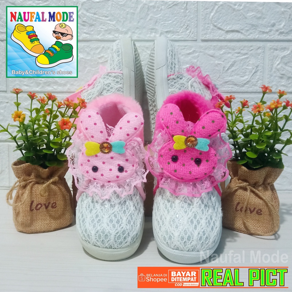 Sepatu Anak Perempuan / Sepatu Anak Cewek 1 - 3 Tahun / Sepatu Boot Brokat Boneka Kelinci