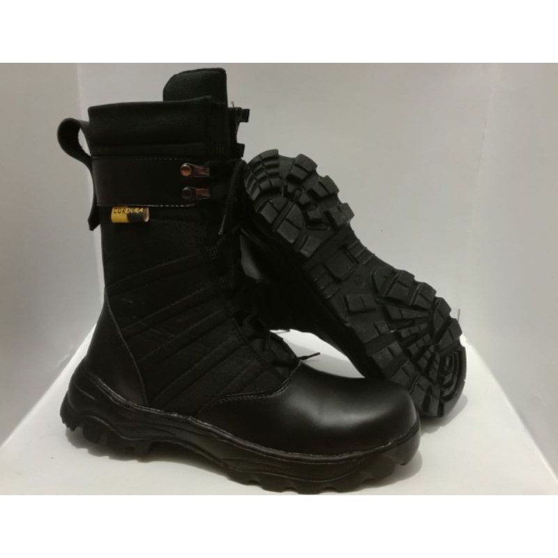 SEPATU PRIA BOTSS SAFETY NINJA TITAN WARNA HITAM  UJUNG PLAT BESI 8INCI