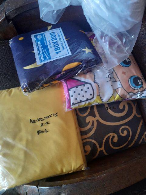 Sprei Resleting Abstrak 90x20