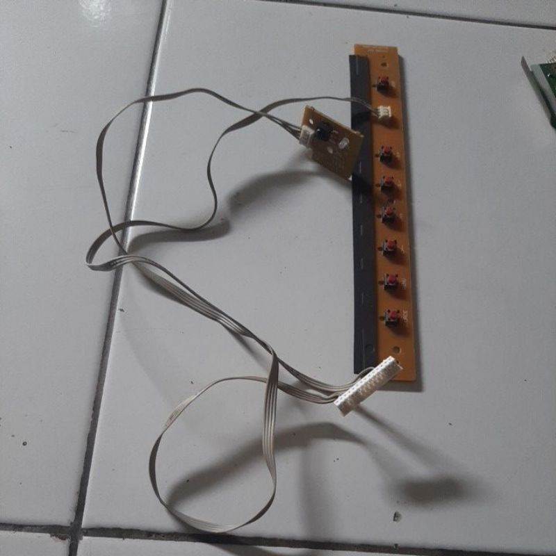 panel tombol power sensor ir mesin polytron pld24d123