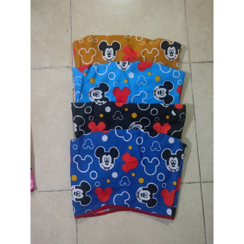 CELANA PENDEK CEWEK MOTIF