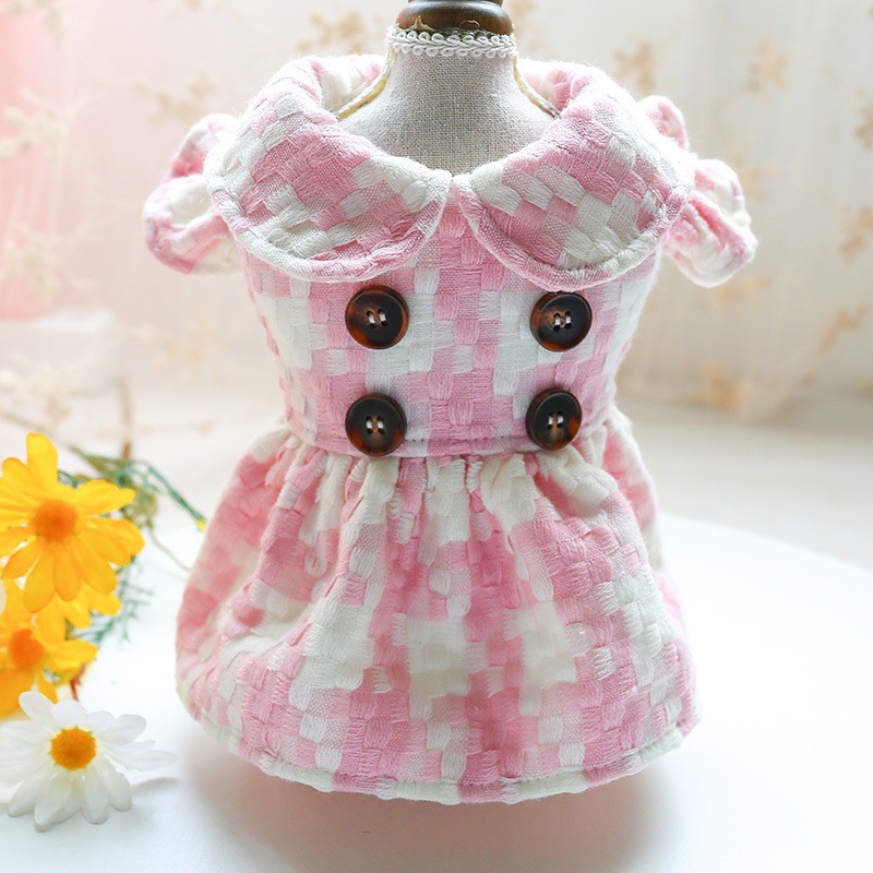 Lady canel dress on pink