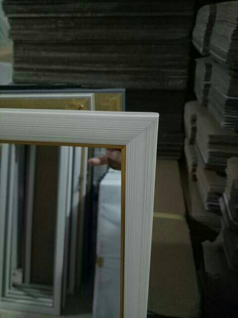 CERMIN DINDING MININALIS UK 23.5 X 33.5 CERMIN GANTUNG KECIL KUALITAS EKSPOR CERMIN WAJAH HIGH GRADE