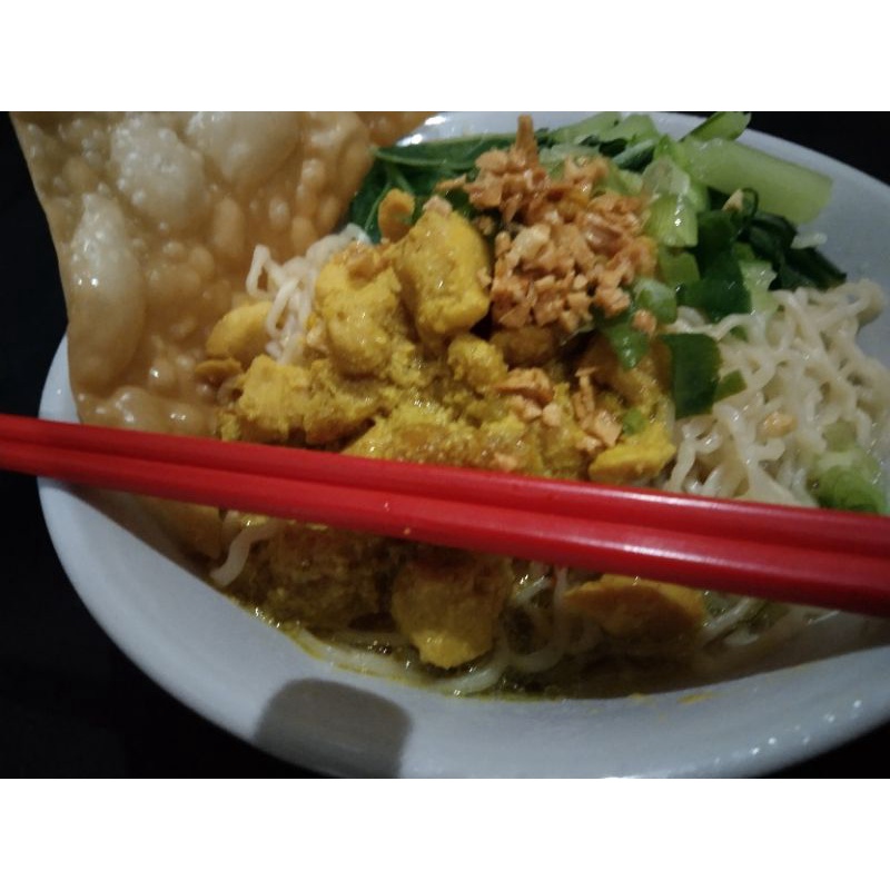 

mie ayam bawang putih