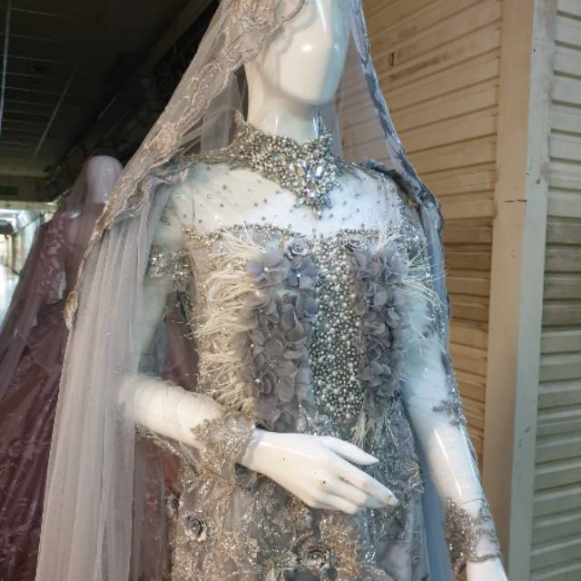Gaun pengantin mewah / gaun akad pernikahan / gaun pesta / kebaya pengantin / kebaya akad nikah