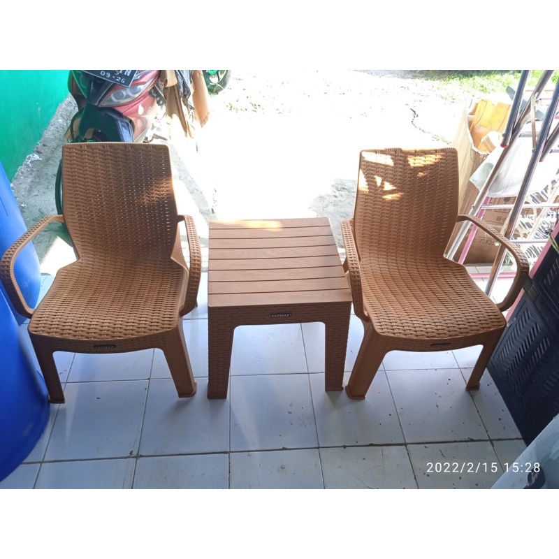 Kursi meja set teras napoli