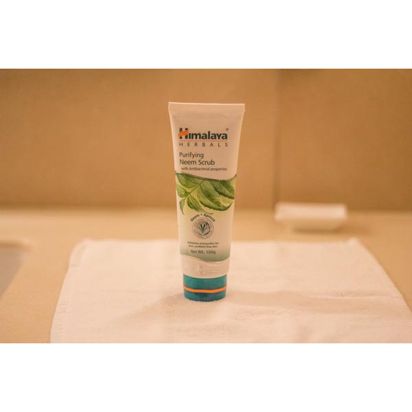 Himalaya Herbals Purifying Neem Scrub 50 ml 100ML_Lynn Design