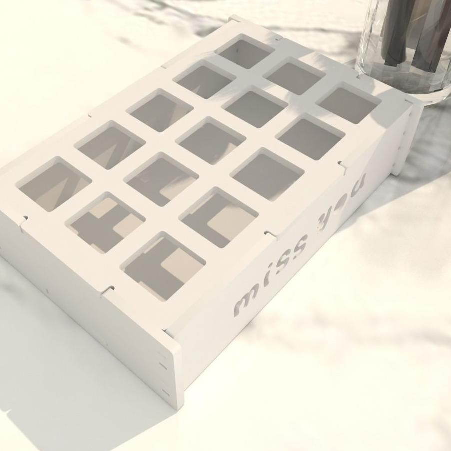 

ZSG Kotak Lipstick - Kotak Kuas - Kotak Cat Kuku - Kotak Kuteks M648 !