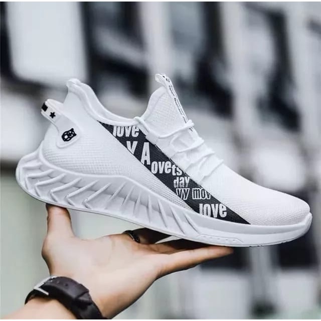 sepatu pria dan wanita model yeezy