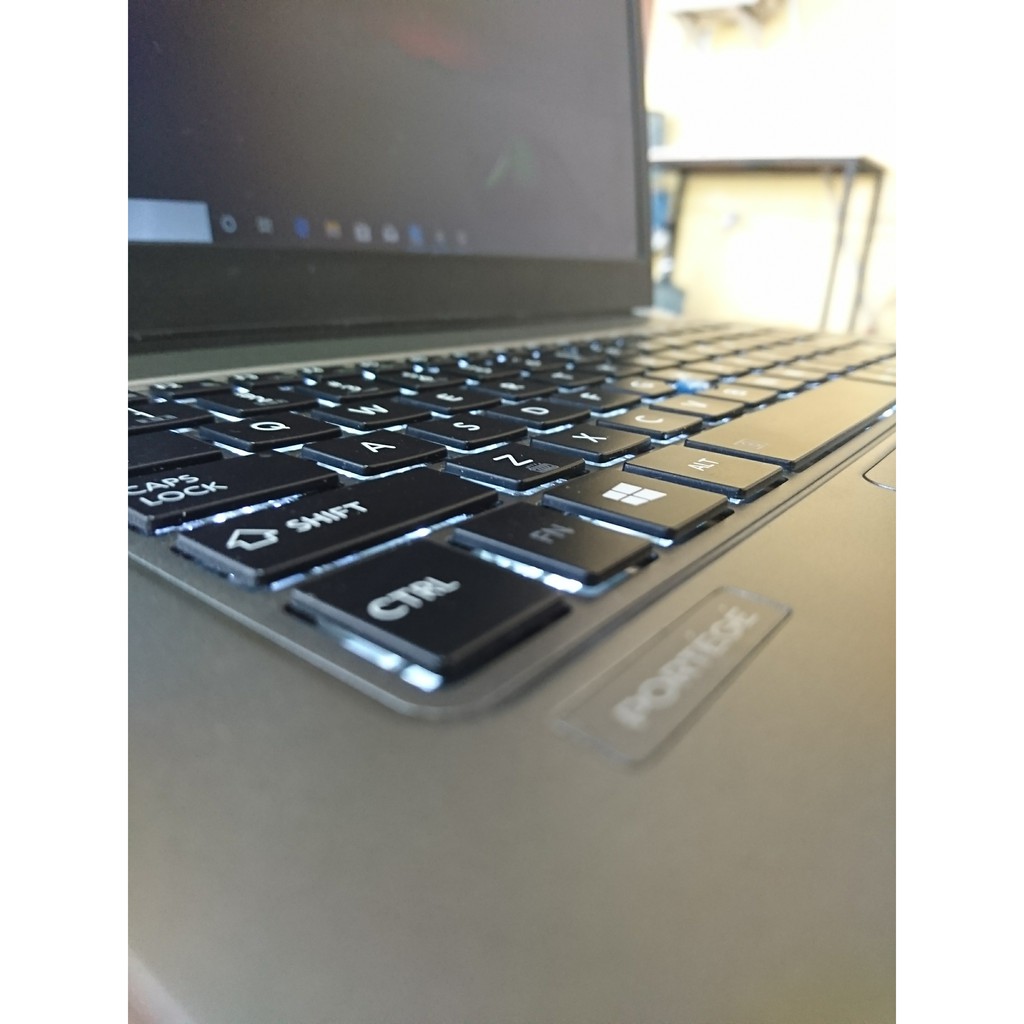 laptop i7 Toshiba i7 portege Z30-A Gen4 RAM 4GB SSD 128 Laptop murah laptop scond
