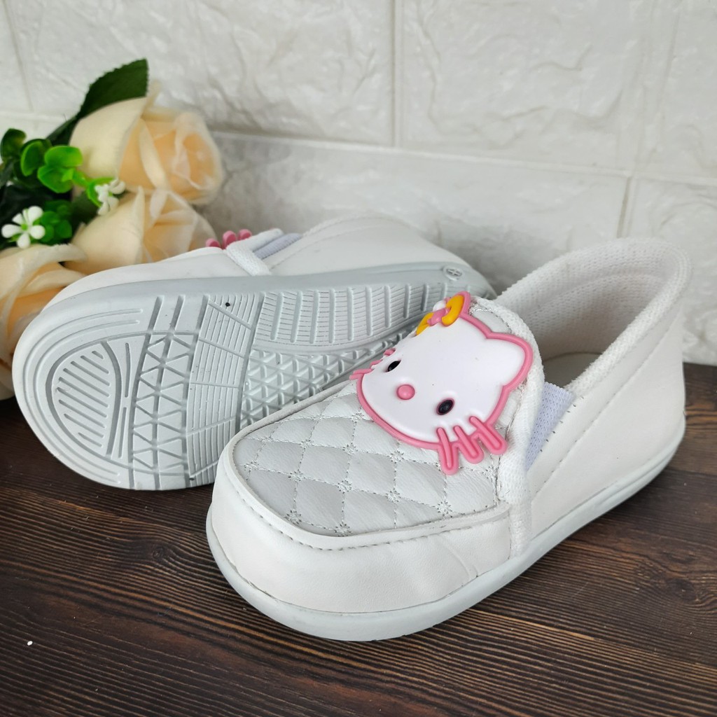 [TAMAN SEPATUKU] SEPATU TRENDY MURAH ANAK PEREMPUAN KARAKTER KARTUN HELLO KITTY 1-3 TAHUN CAX29