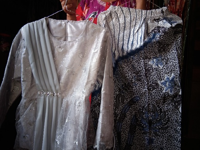 New Arrival | Nayaka Batik - Batik Couple Anjella Hauw Tulle Slendang Aplikasi Payet