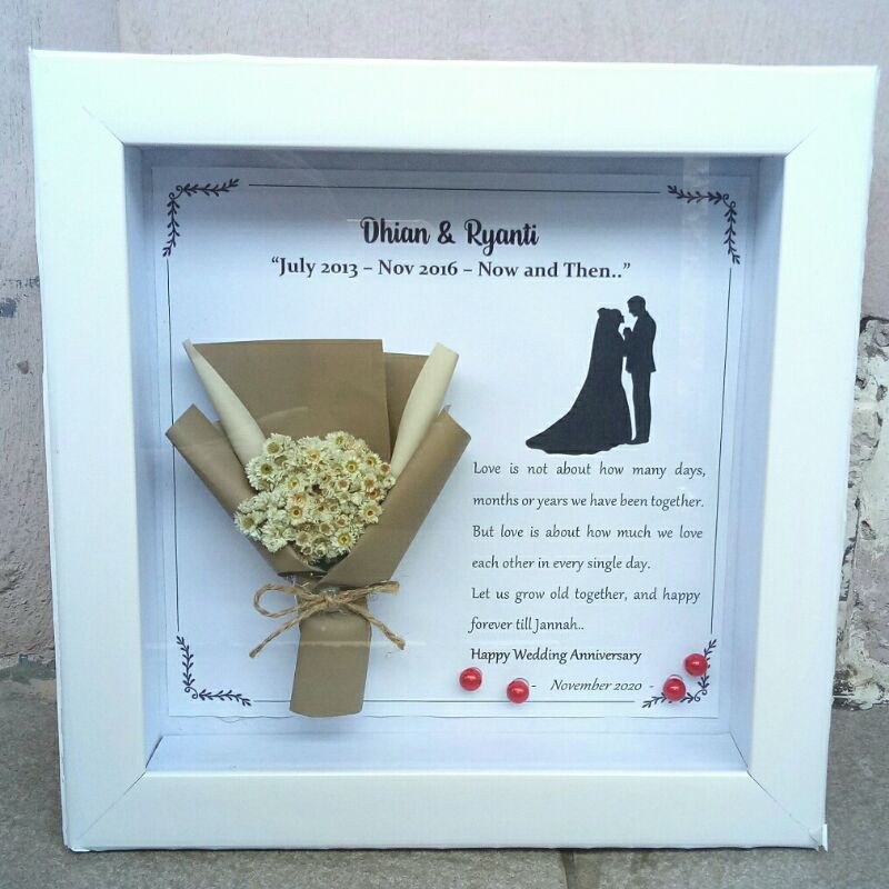 

KADO WISUDA KADO ANNIVERSARY KADO WEDDING HADIAH WISUDA HADIAH ANNIVERSARY HADIAN WEDDING
