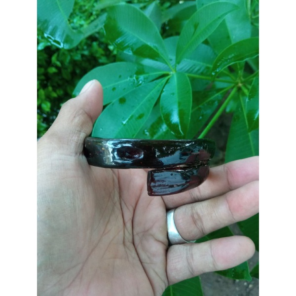 Gelang akar bahar merah kristal