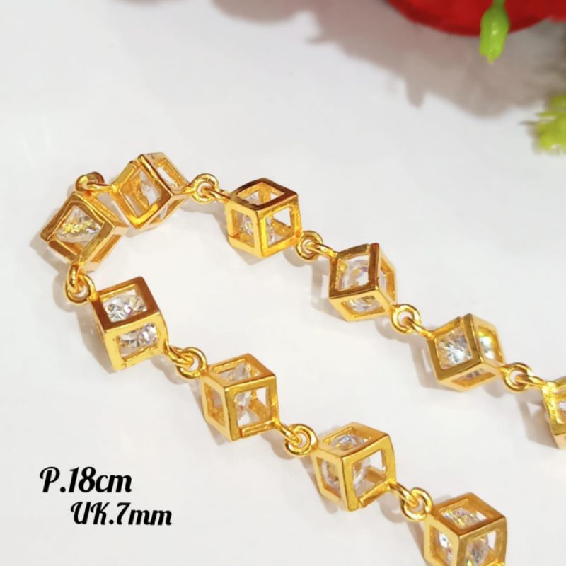 Gelang Rubik Kristal super Elegan Perhiasan Anti Karat Gold &amp; Silver