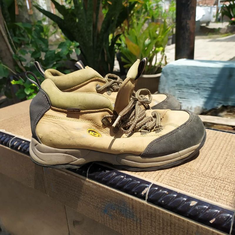 Sepatu K2 Safety