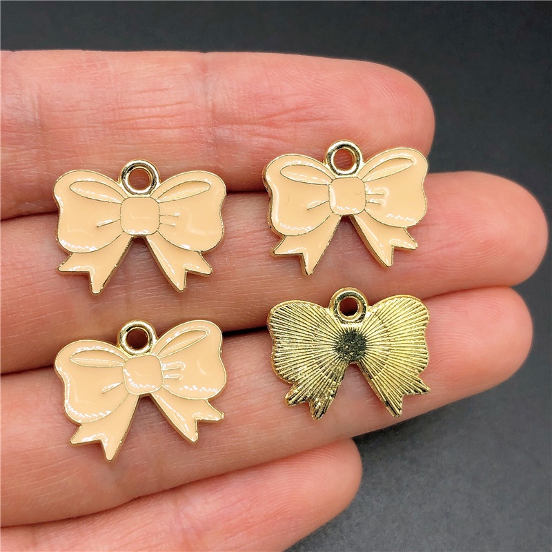 4pcs Liontin Bentuk Dasi Kupu-Kupu Warna Emas Bahan Alloy Untuk Membuat Perhiasan Anting