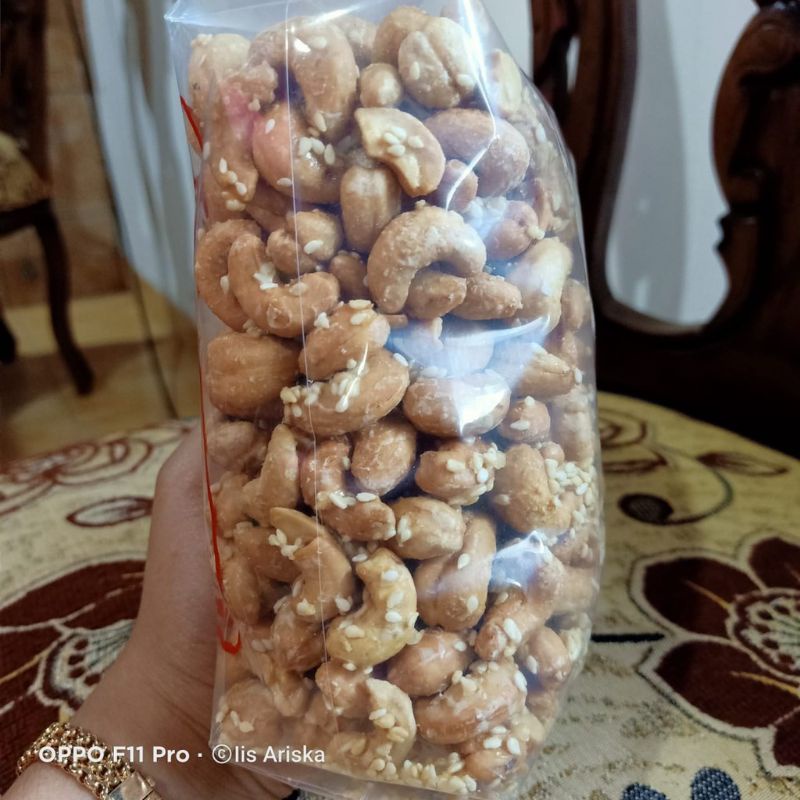 

KACANG MEDE/METE RASA WIJEN NETTO 1KILO