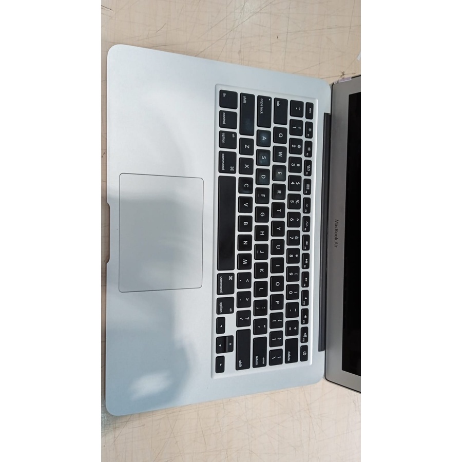 ORIGINAL MACBOOK AIR 2017 MQD42 intel core i5 1.8 gz 8GB SSD 256 TERLARIS