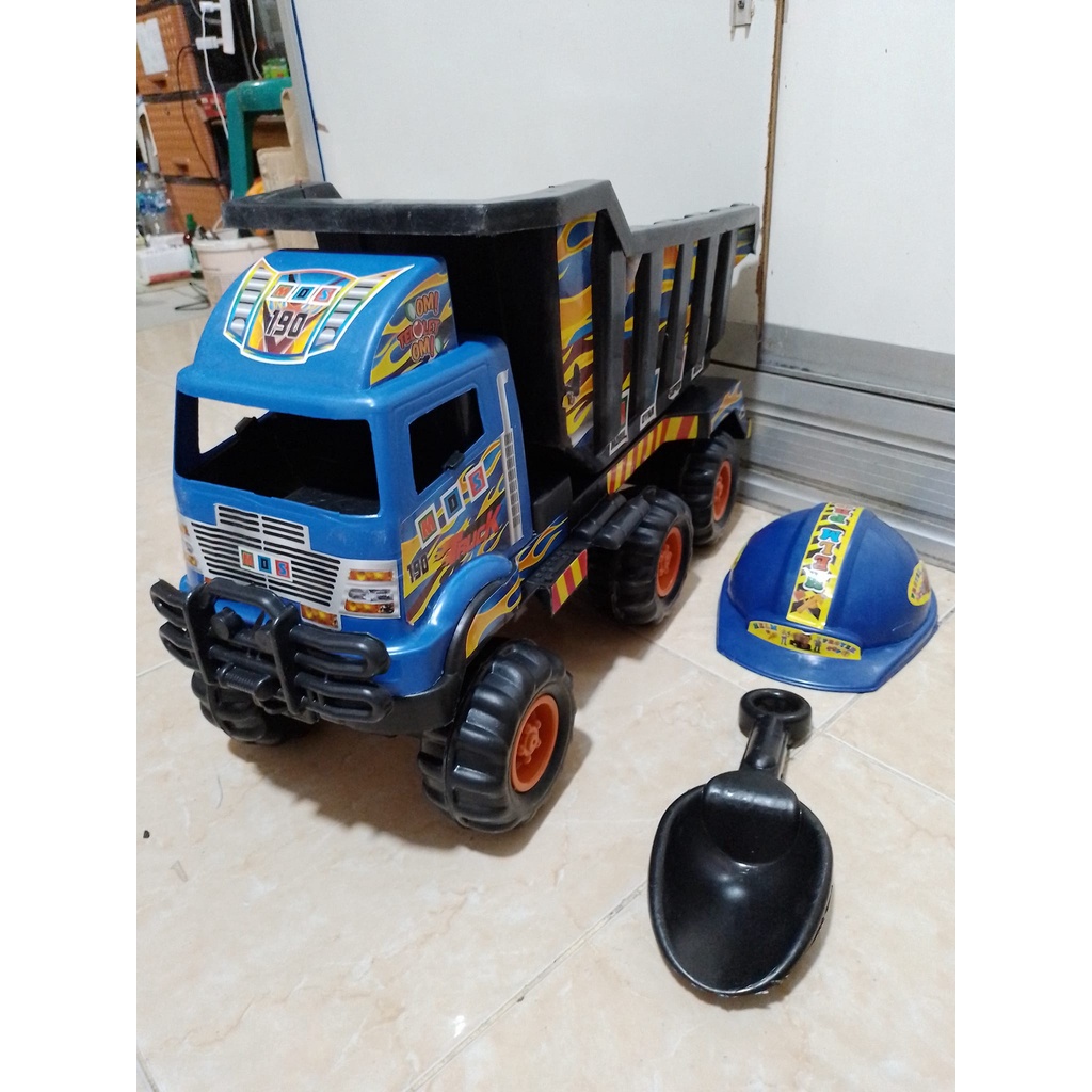 MAINAN MOBIL TRUCK JUMBO BONUS HELM /MOBIL ANGKUT BARANG KONTSTRUKSI/MAINAN ANAK LAKI LAKI