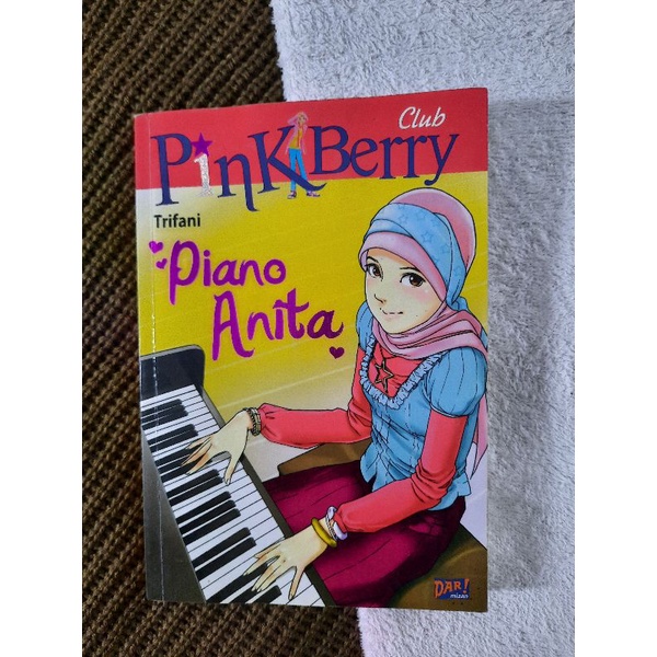 [preloved] Pink Berry Club: Piano Anita