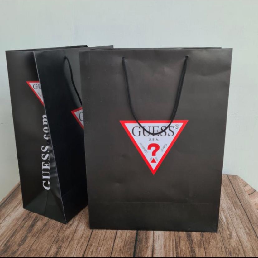 

paperbag guesss/kelengkapan tas