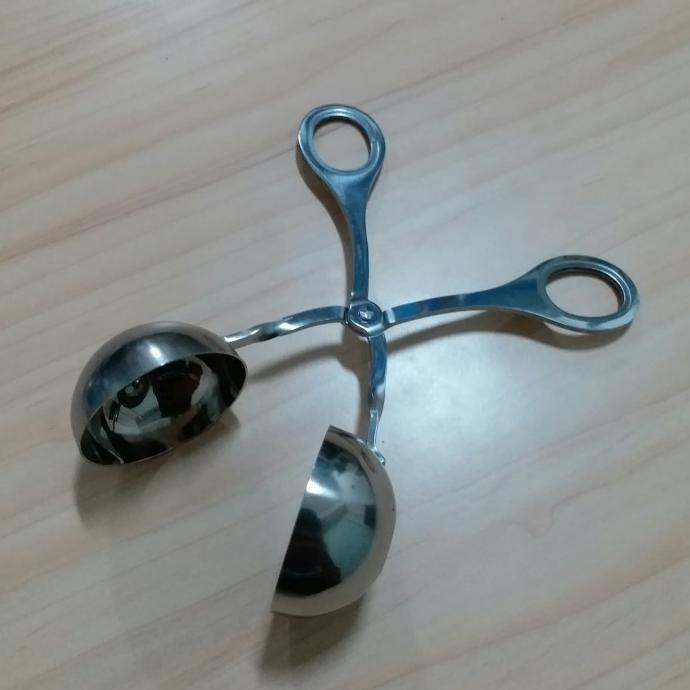 Alat Cetak Bakso Stainless Gunting Pencetak Bakso Ukuran Besar hitech99 Juara