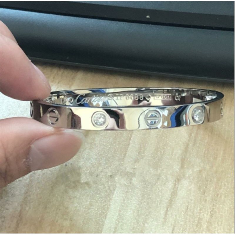 Gelang titanium bulat bermata zircon N560