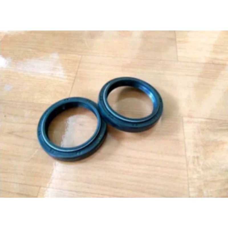 Seal Shock depan Minerva megelli 250cc xroad 150s maddas