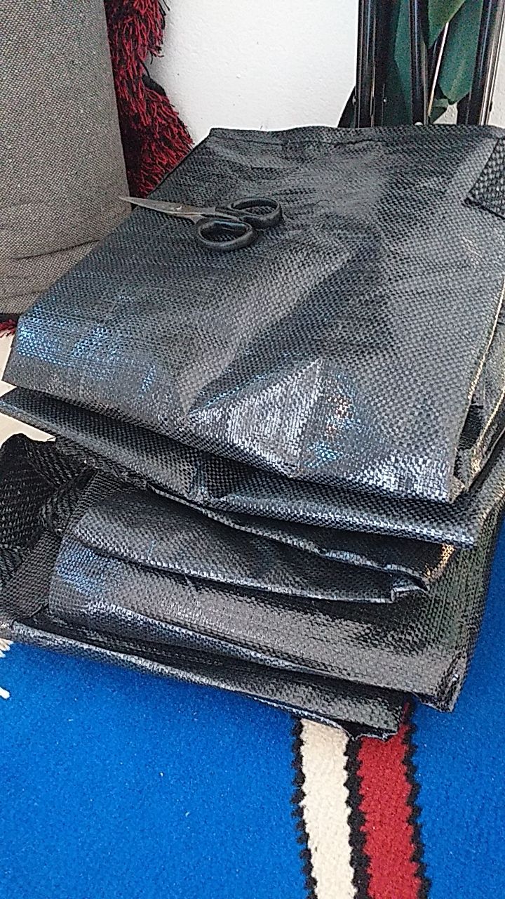 Planter Bag 150 Liter (pet) Hitam , Diameter 60cm Tinggi 54cm