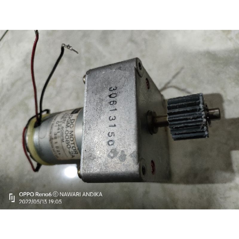 DC motor feat gearbox TOSHIBA DGM-0080-2A