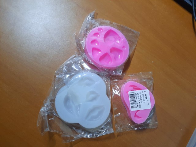 Cetakan Es Krim / Sabun Bentuk Lumba Bahan Silikon