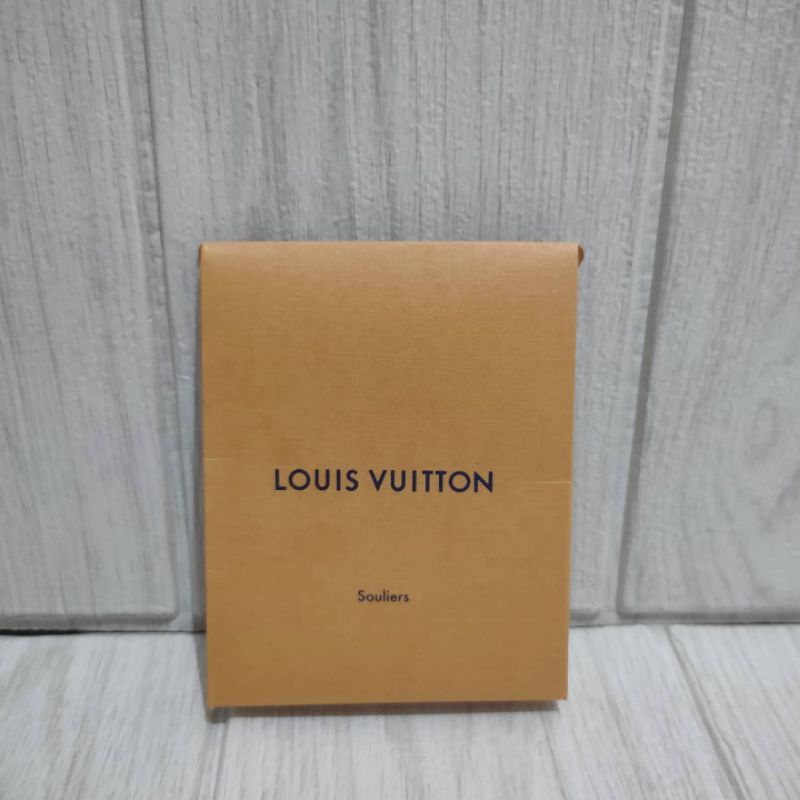 paperbag lv original / paper bag louis vuitton / tempat tali lv / pillow box lv
