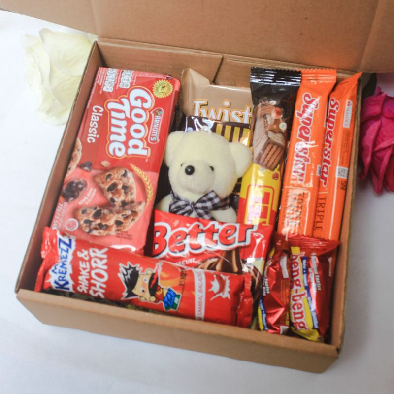 Kado Snack Box Ulang Tahun Cowok Cewek Valentine Lebaran