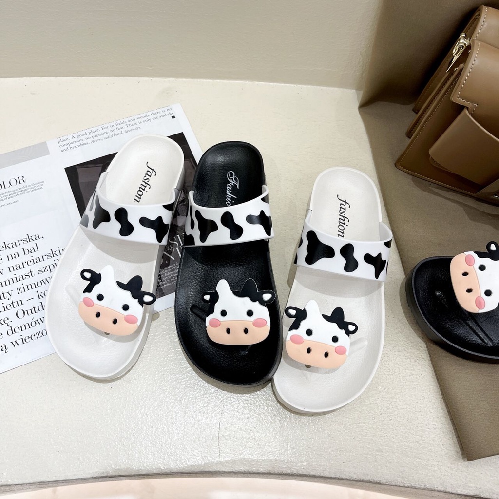 [ COD ] [ PAKAI DUS SEPATU ] PROMO SANDAL PVC WOMAN MOTIF MOO MOO HITAM PUTIH IMPORT KEKINIAN SENDAL KARET PVC SANDAL SLOP SLIP CEWEK SAPI