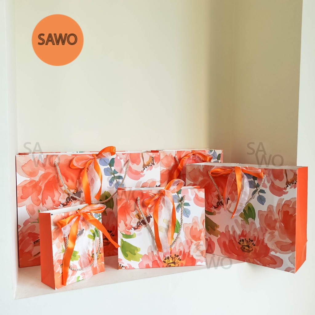 

Kantong Bunga Oranye Dengan Dua PIta Paper Goodie Bag Bingkisan Hadiah Souvenir